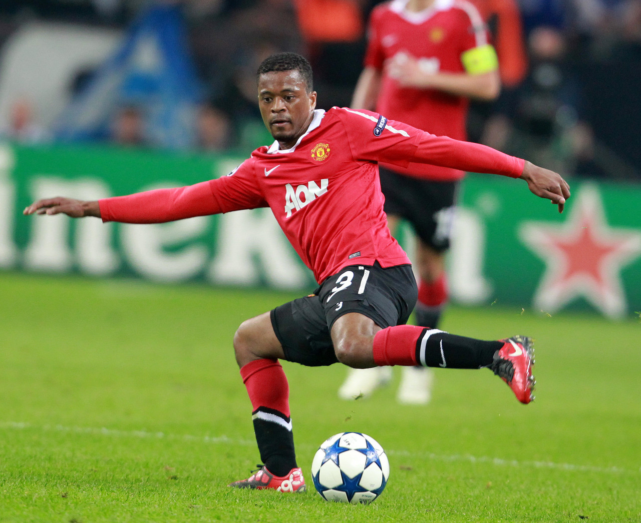 供球队在防 供球队在防